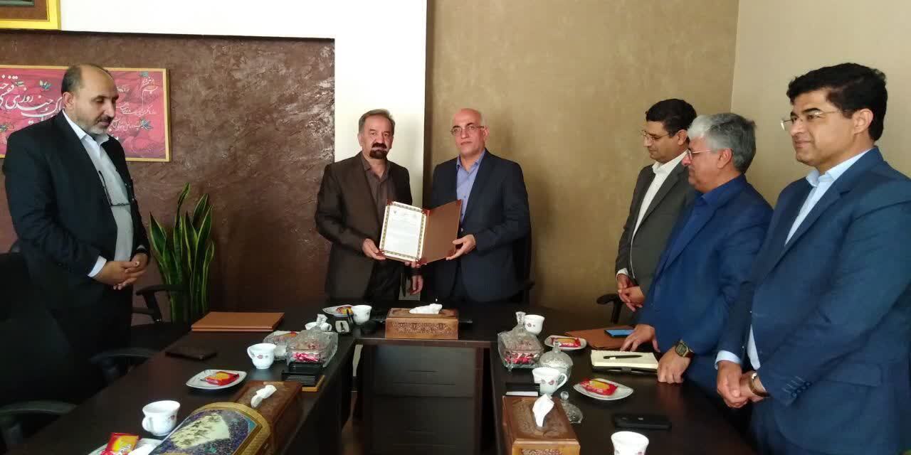 جزئیات تفاهمنامه دانشگاه آزاد، بنیاد بتن جنوب شرق و انجمن مهندسین عمران یزد جزئیات تفاهمنامه دانشگاه آزاد، بنیاد بتن جنوب شرق و انجمن مهندسین عمران یزد