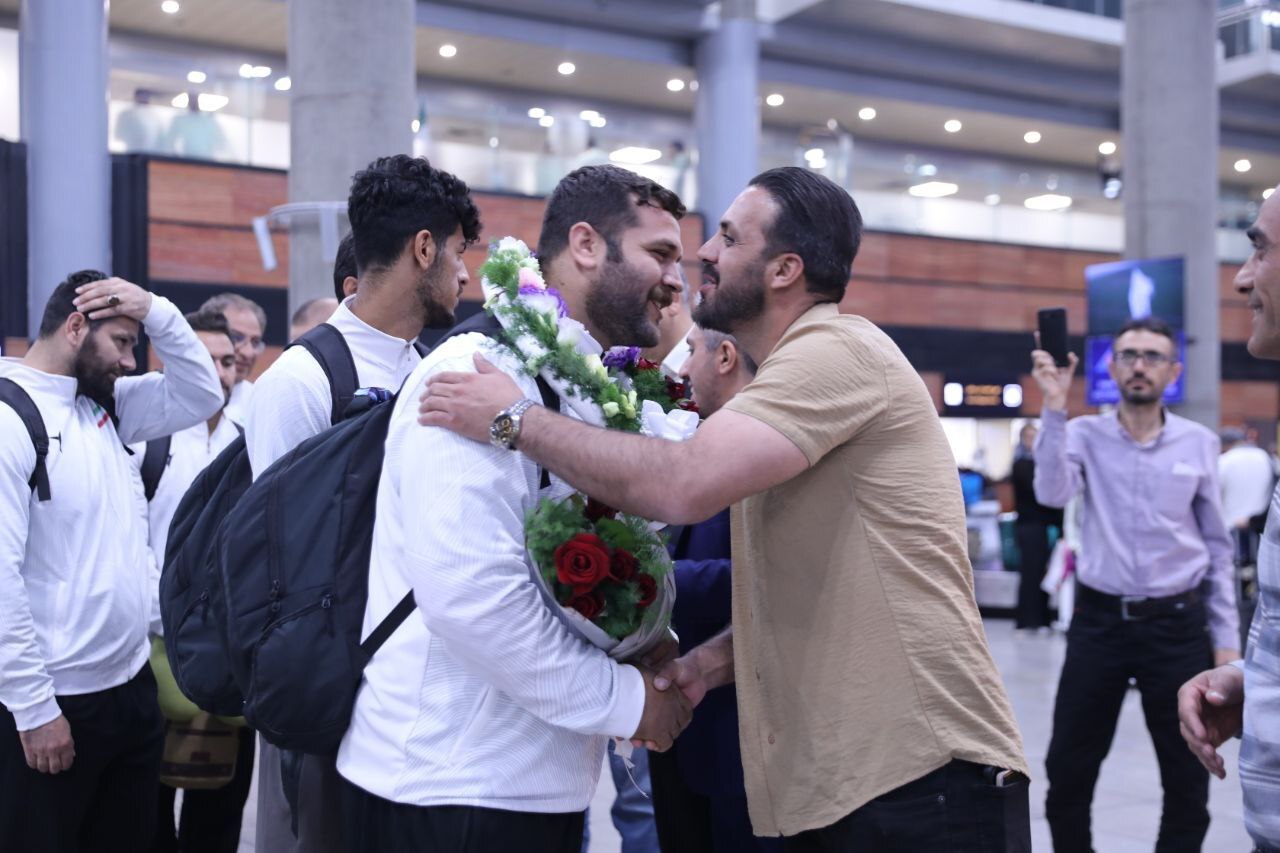 بازگشت کاروان دوومیدانی به ایران در غیاب متخلفین