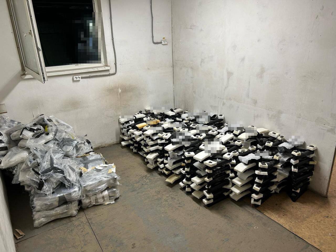 تصاویر ماهوارهای از خسارات وارده به پایگاه هوایی روسیه پس از حمله پهپادی تصاویر ماهوارهای از خسارات وارده به پایگاه هوایی روسیه پس از حمله پهپادی