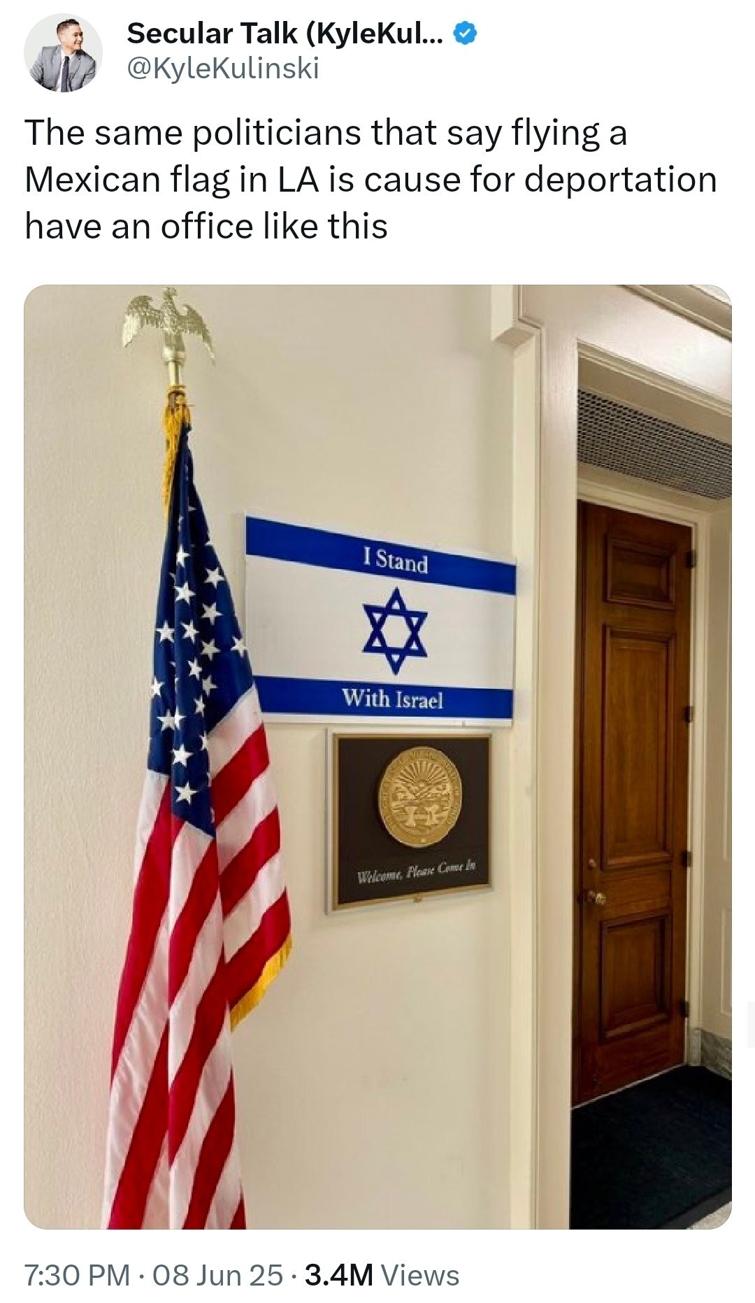 کنایه سنگین تحلیلگر آمریکایی به سیاستمداران: با پرچم مکزیک اخراج میشوید، اما دفترتان اینگونه است؟ کنایه سنگین تحلیلگر آمریکایی به سیاستمداران: با پرچم مکزیک اخراج میشوید، اما دفترتان اینگونه است؟