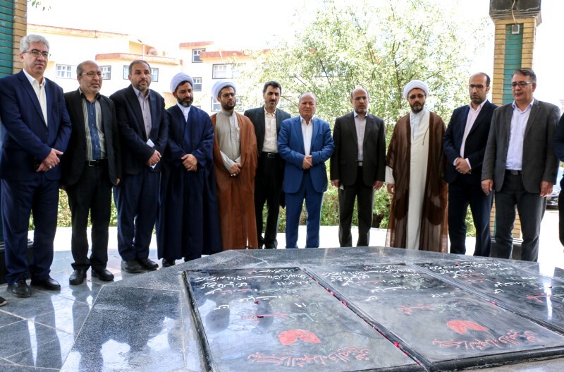 نقش انکارناپذیر آموزش‌های آگاهانه در تحقق آرمان‌های انقلاب