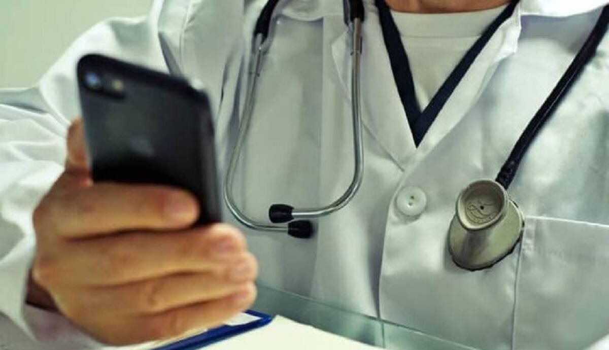 لباس سفید صلاحیت سیاه؛ نظامپزشکی با درمانگران قلابی وارد فاز تهاجمی شد لباس سفید صلاحیت سیاه؛ نظامپزشکی با درمانگران قلابی وارد فاز تهاجمی شد