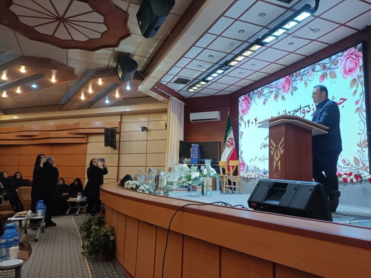 ۷۰ زوج دانشجوی دانشگاه آزاد پای سفره عقد نشستند