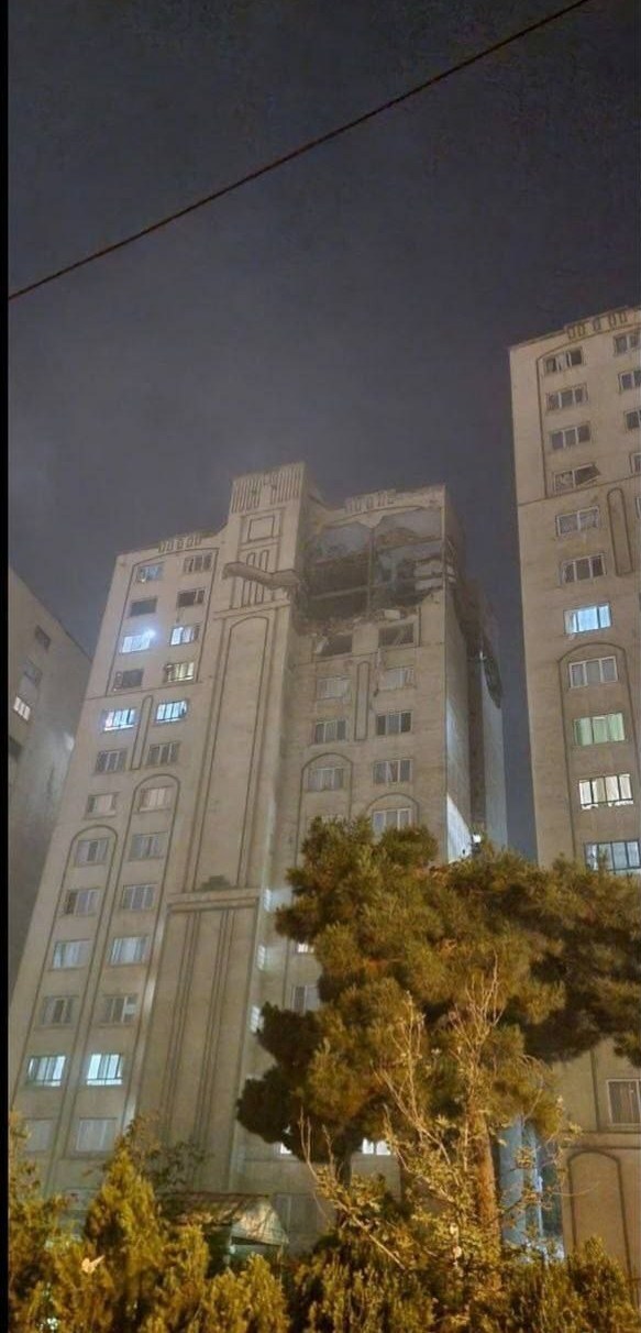 حمله رژیم صهیونیستی به مناطق مسکونی و غیر نظامی در تهران حمله رژیم صهیونیستی به مناطق مسکونی و غیر نظامی در تهران