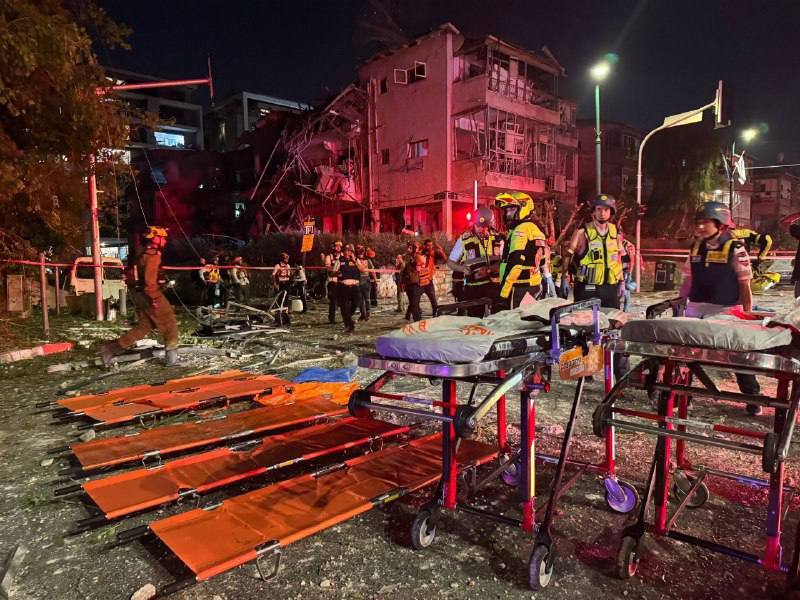 موشک‌ها به قلب سرزمین‌های اشغالی اصابت کردند/ آغاز «وعده صادق ۳»/ تأیید اصابت موشک‌های ایرانی از سوی اسرائیل