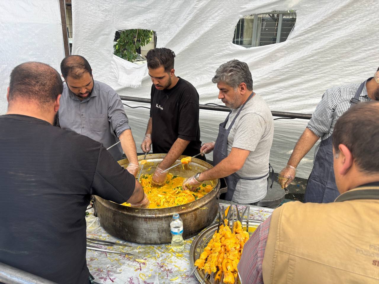 تهران یکپارچه حماسه شد/ گرامیداشت یاد دانشمندان هسته‌ای و فرماندهان طریق القدس در مهمانی کیلومتری
