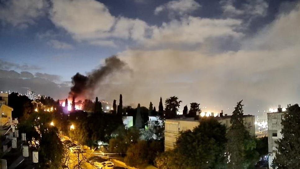 آغاز مرحله سوم عملیات «وعده صادق ۳»/ صدای غُرش موشک‌های بالستیک ایران در سرزمین‌های اشغالی/ فرار صهیونیست‌ها به پناهگاه‌ها