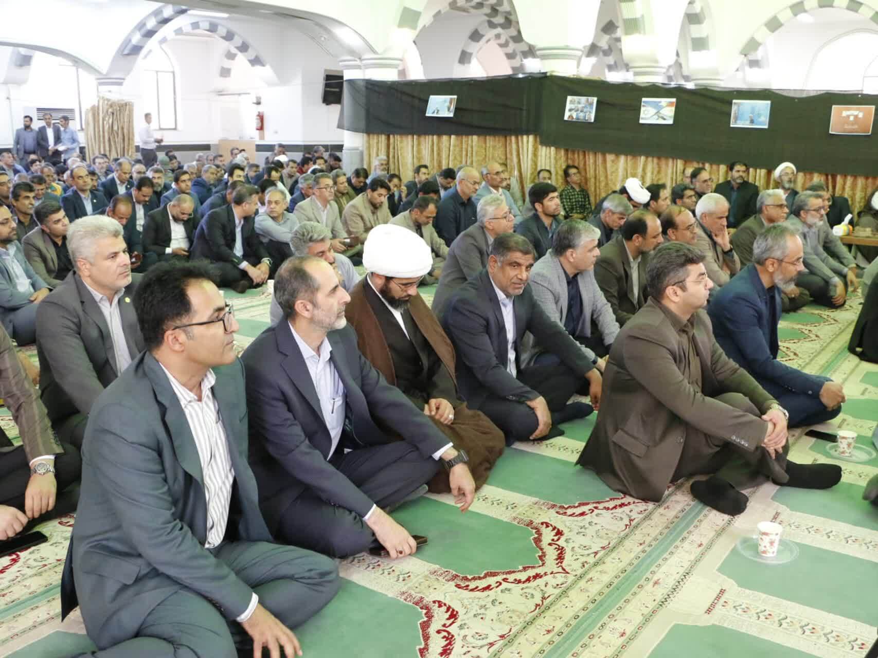 نرماشیری: نخبگان و دانشمندان ستونهای فکری و علمی جامعه هستند نرماشیری: نخبگان و دانشمندان ستونهای فکری و علمی جامعه هستند