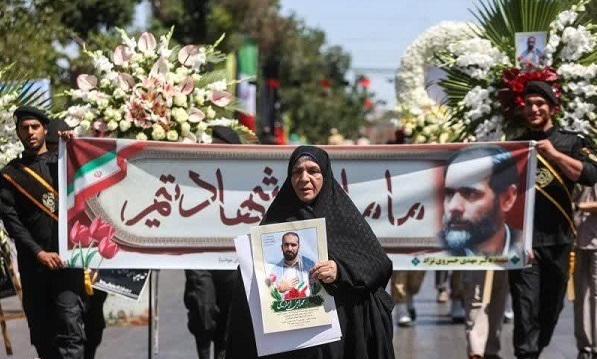 گزارش لحظه به لحظه آنا از درگیری با اهداف متخاصم صهیونیستی در برخی استانها + عکس و فیلم گزارش لحظه به لحظه آنا از درگیری با اهداف متخاصم صهیونیستی در برخی استانها + عکس و فیلم