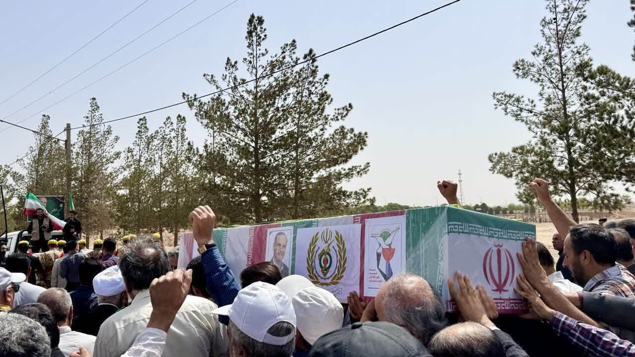 گزارش لحظه به لحظه آنا از درگیری با اهداف متخاصم صهیونیستی در برخی استانها + عکس و فیلم گزارش لحظه به لحظه آنا از درگیری با اهداف متخاصم صهیونیستی در برخی استانها + عکس و فیلم