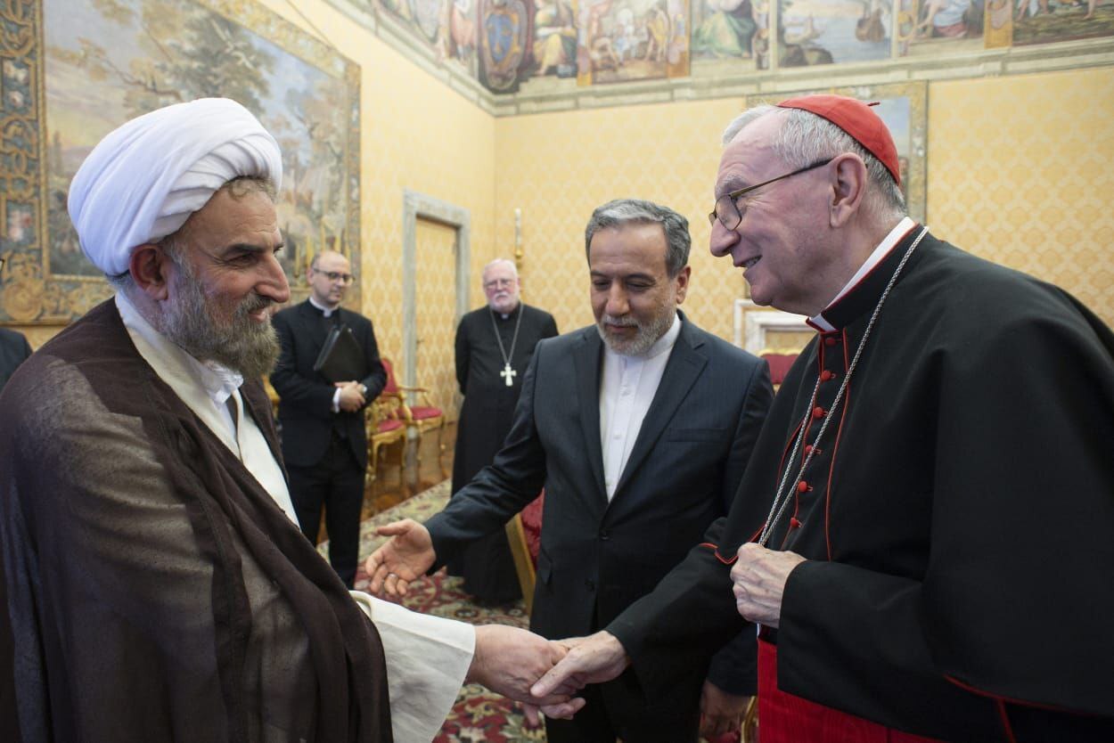 روایت وزارت خارجه از دیدار عراقچی با نخستوزیر واتیکان روایت وزارت خارجه از دیدار عراقچی با نخستوزیر واتیکان