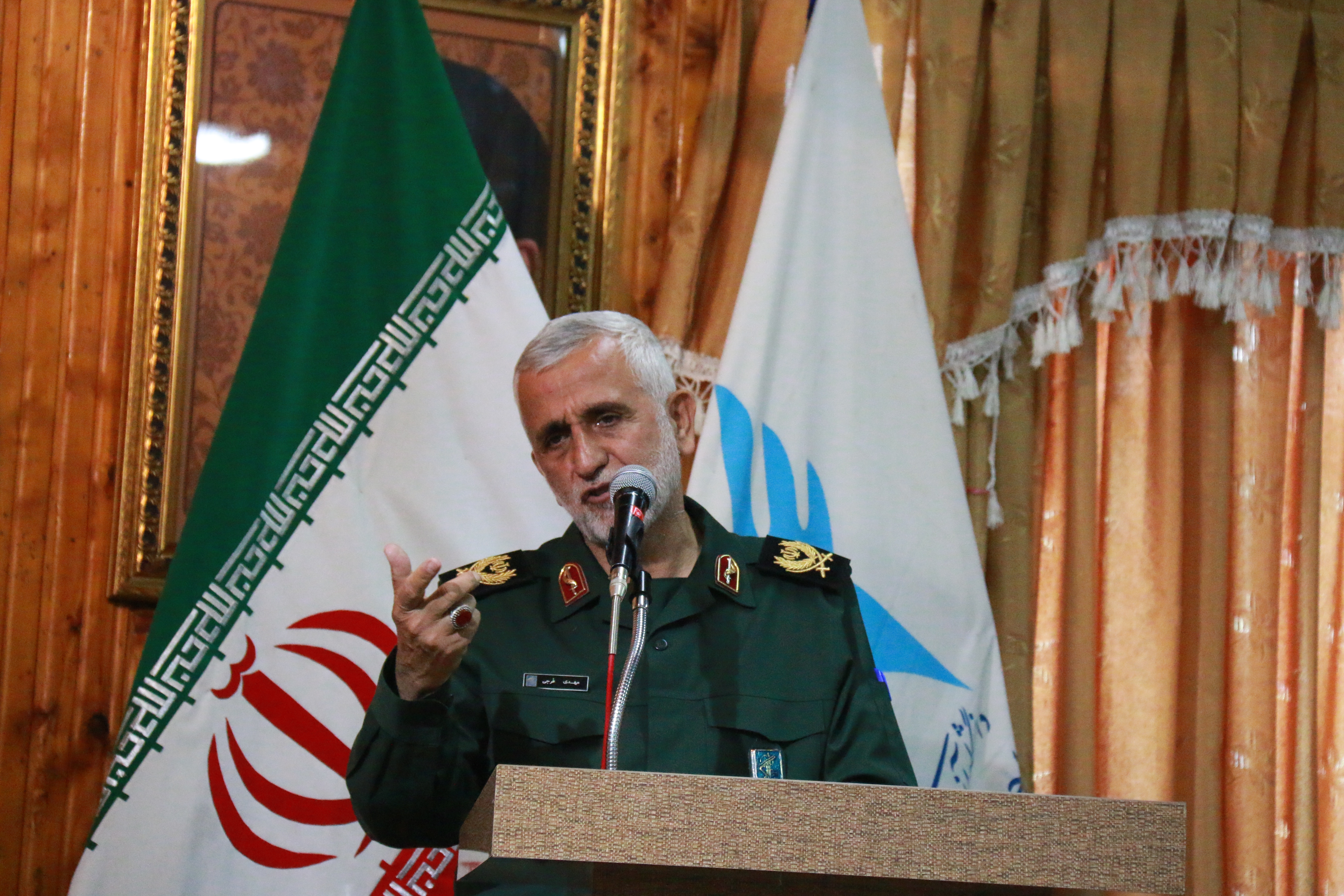 شهید شهبازی فرمانده اخلاص بود/عمو مصطفی: خرمشهر را با اشک و لبخند روایت کردیم شهید شهبازی فرمانده اخلاص بود/عمو مصطفی: خرمشهر را با اشک و لبخند روایت کردیم