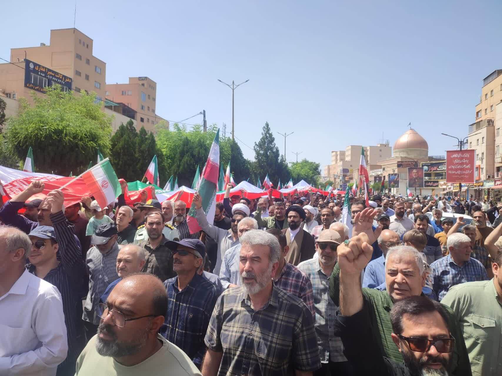 راهپیمایی جمعه نصر در سراسر کشور؛ از حضور بازیگر سریال پایتخت تا تجلی همدلی و ایستادگی