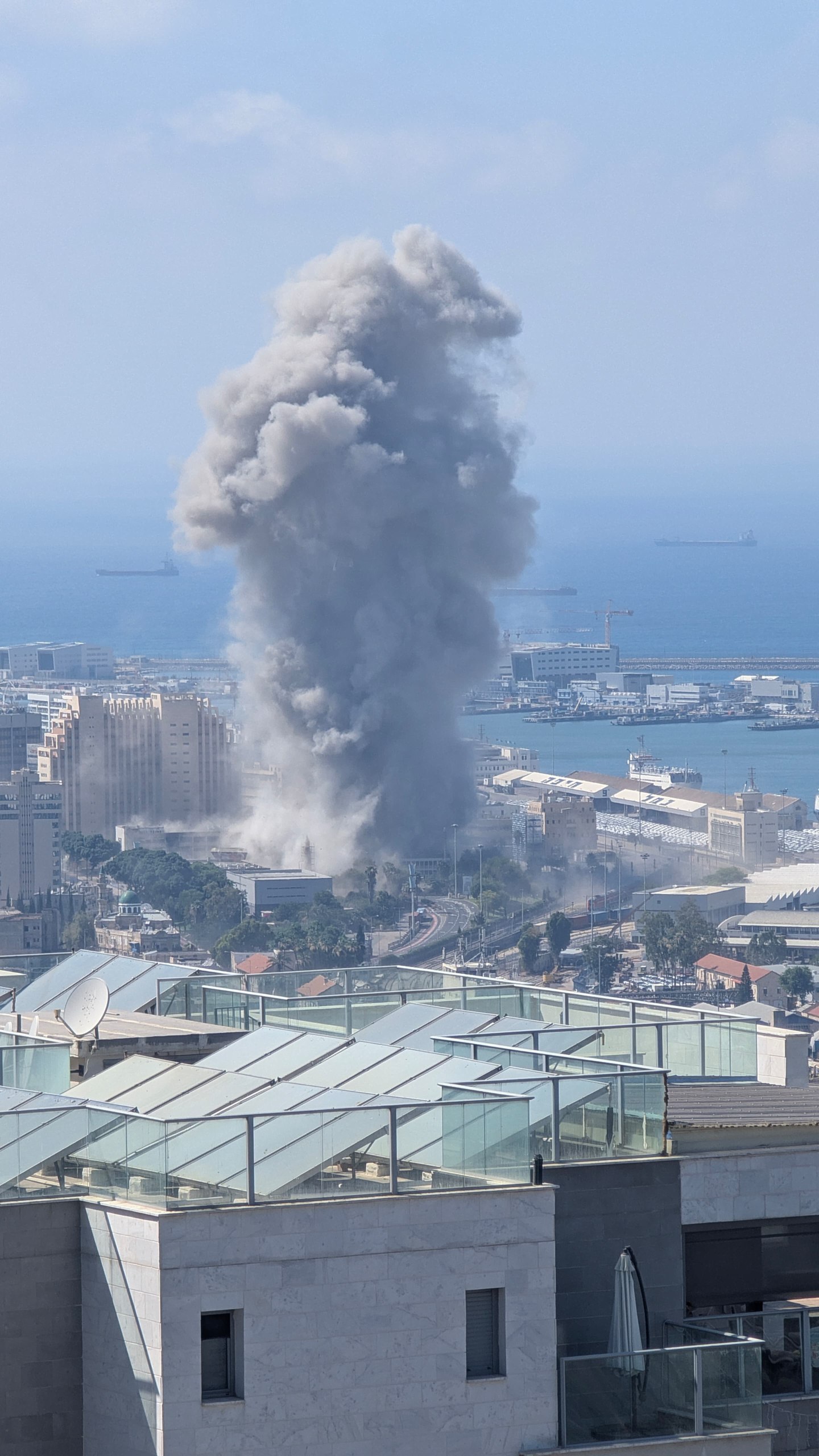 پاسخ پشیمانکننده ایران به جنایات رژیم صهیونیستی | آغاز مرحله تازه از «وعده صادق ۳» پاسخ پشیمانکننده ایران به جنایات رژیم صهیونیستی | آغاز مرحله تازه از «وعده صادق ۳»