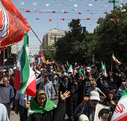 راهپیمایی جمعه نصر در سراسر کشور؛ از حضور بازیگر سریال پایتخت تا تجلی همدلی و ایستادگی