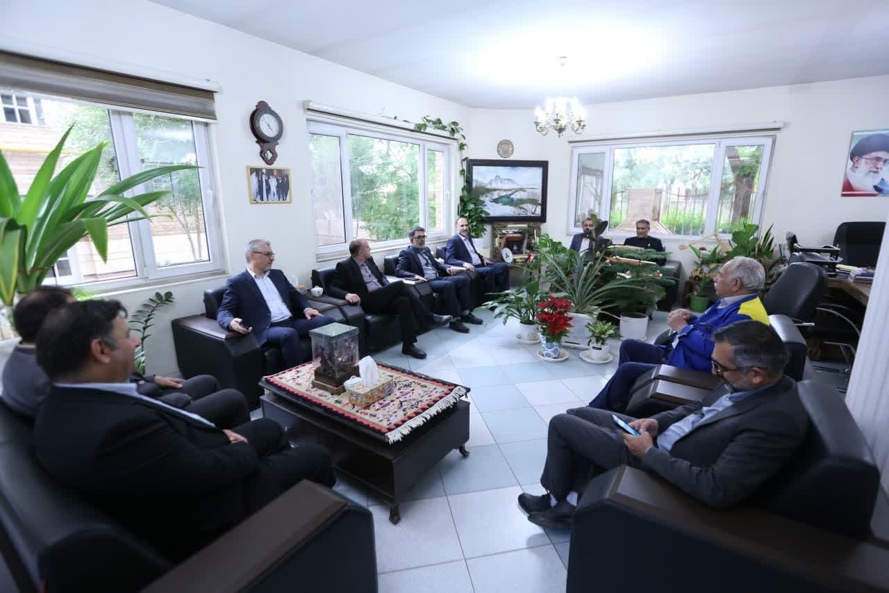 تلفیق هوش مصنوعی با آموزش و دانشکده‌های صنعتی برای حل ناترازی نیروی انسانی در آینده