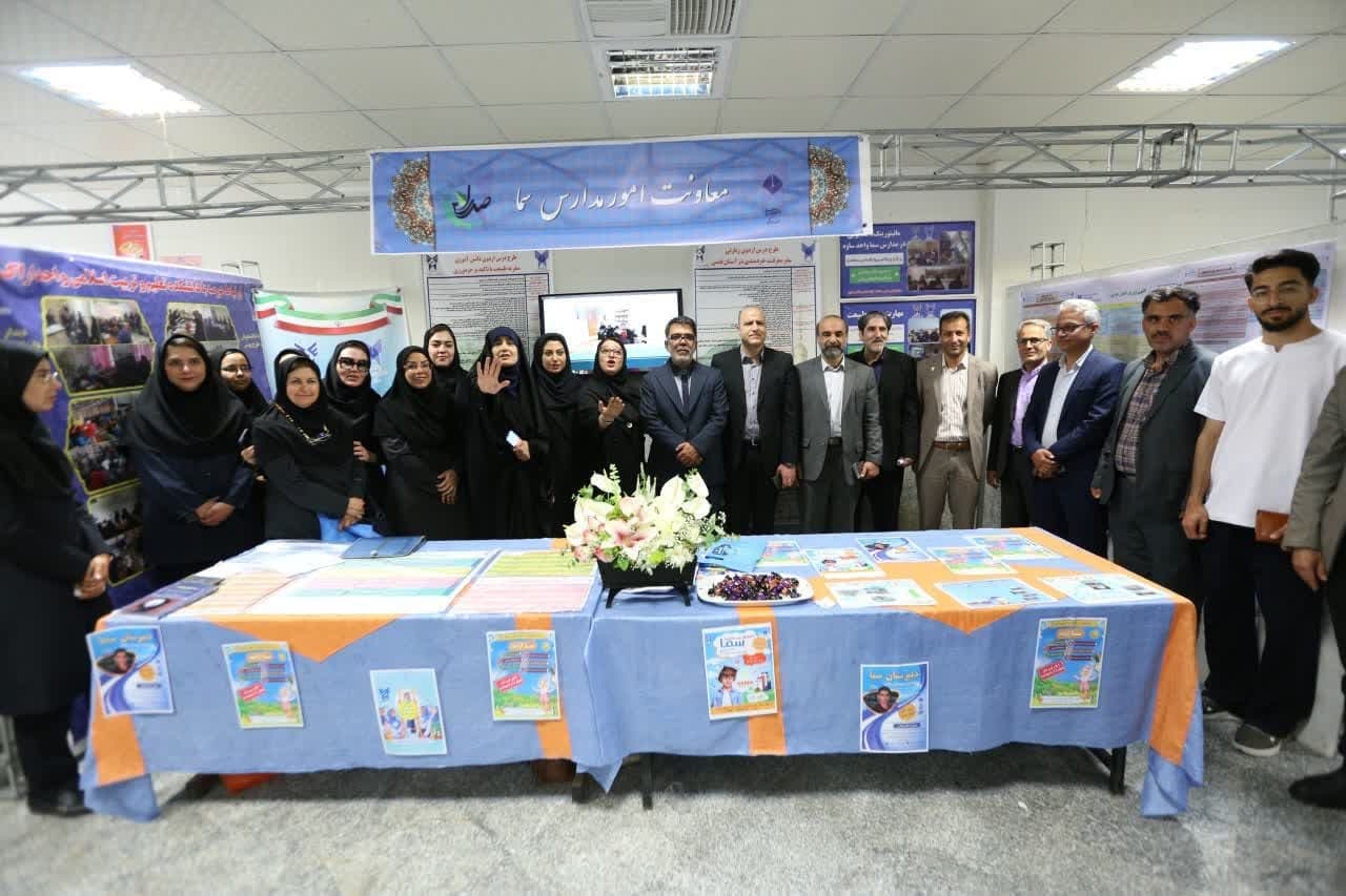 گشایش رویداد صداری مرکزی با حضور معاون علوم تربیتی و مهارتی دانشگاه آزاد گشایش رویداد صداری مرکزی با حضور معاون علوم تربیتی و مهارتی دانشگاه آزاد