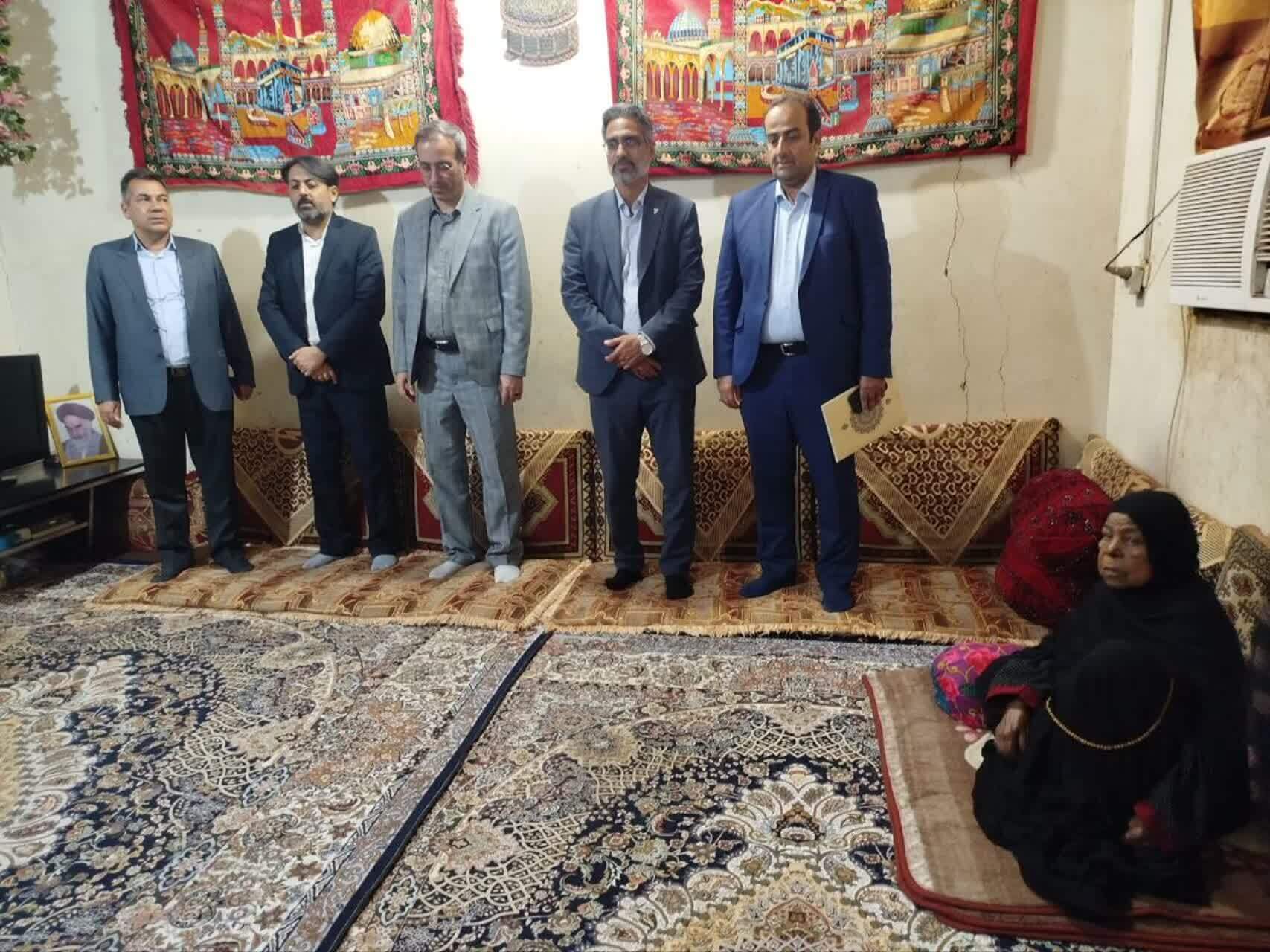 خانوادههای شهدا الگوهای بیبدیل صبر و استقامت هستند خانوادههای شهدا الگوهای بیبدیل صبر و استقامت هستند