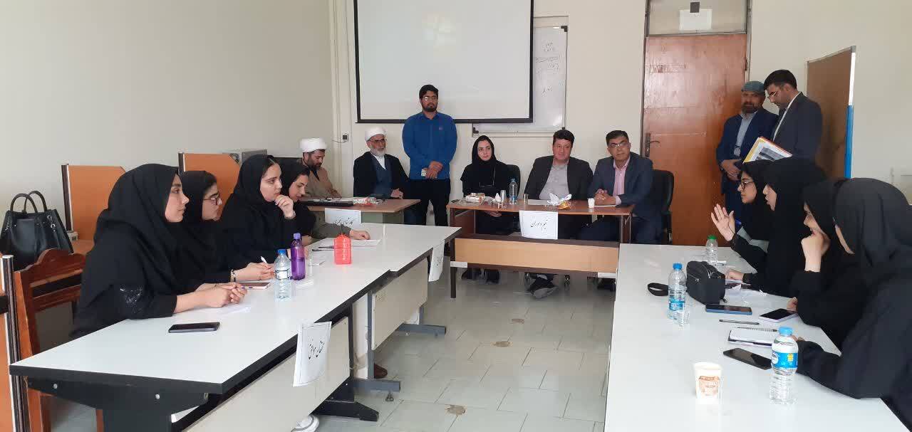 کرسی‌های آزاداندیشی بستری برای تربیت نخبگان نقّاد و تمدن‌ساز است