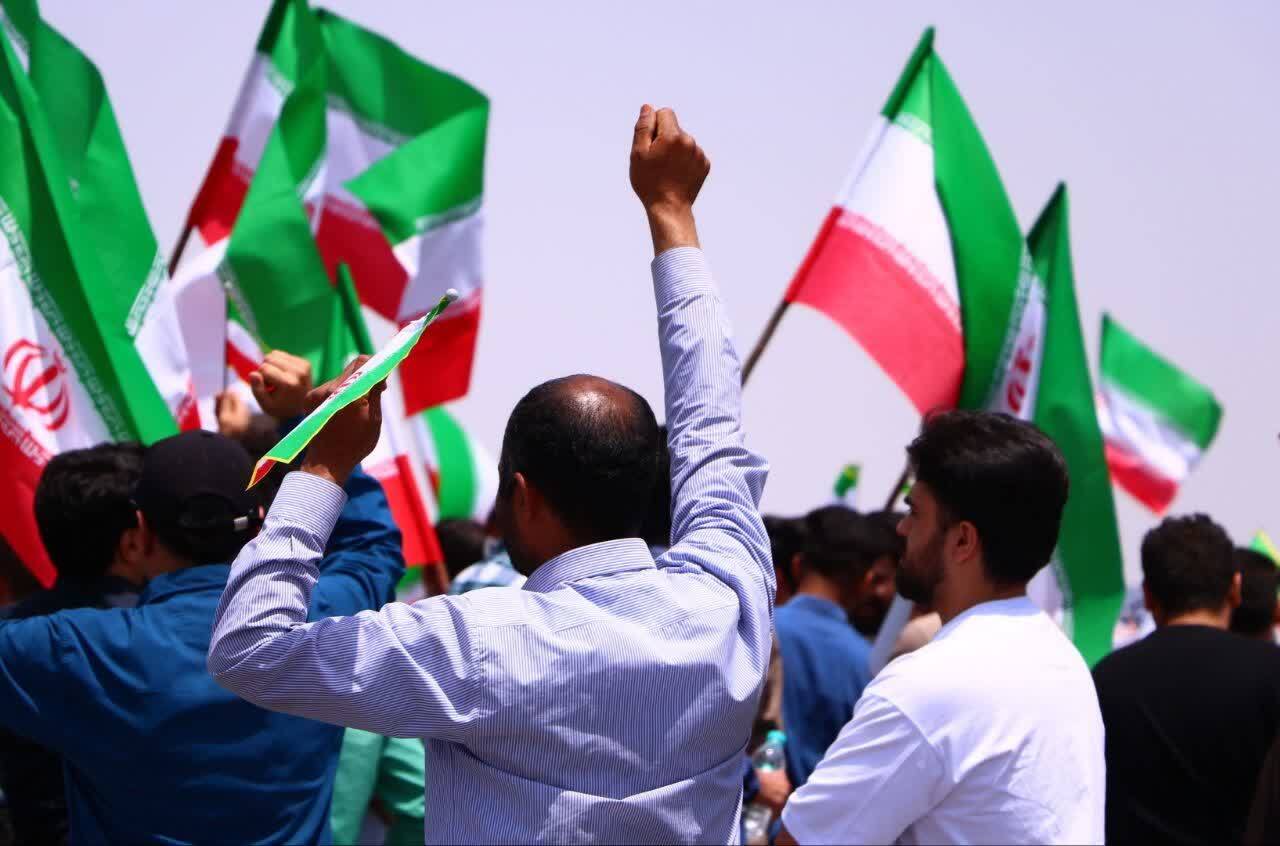 دانشجویان اصفهانی همصدا با ایران، همگام با تاریخ با شعار فریادِ ایران در دستانِ همبستگی! دانشجویان اصفهانی همصدا با ایران، همگام با تاریخ با شعار فریادِ ایران در دستانِ همبستگی!