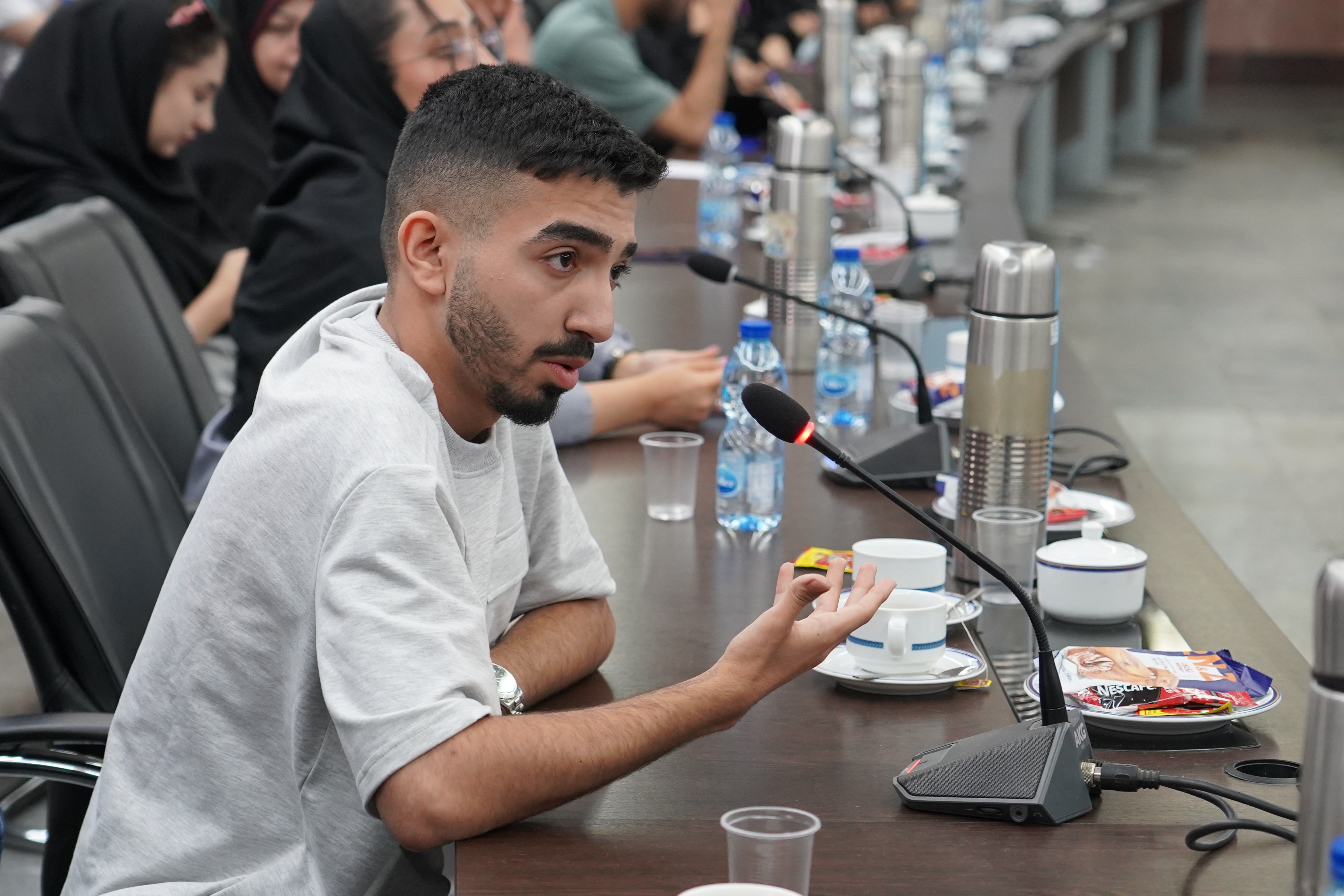 مهاجرت از تبلیغات خوش آب و رنگ رسانه‌ای تا چالش‌های دنیای واقعی