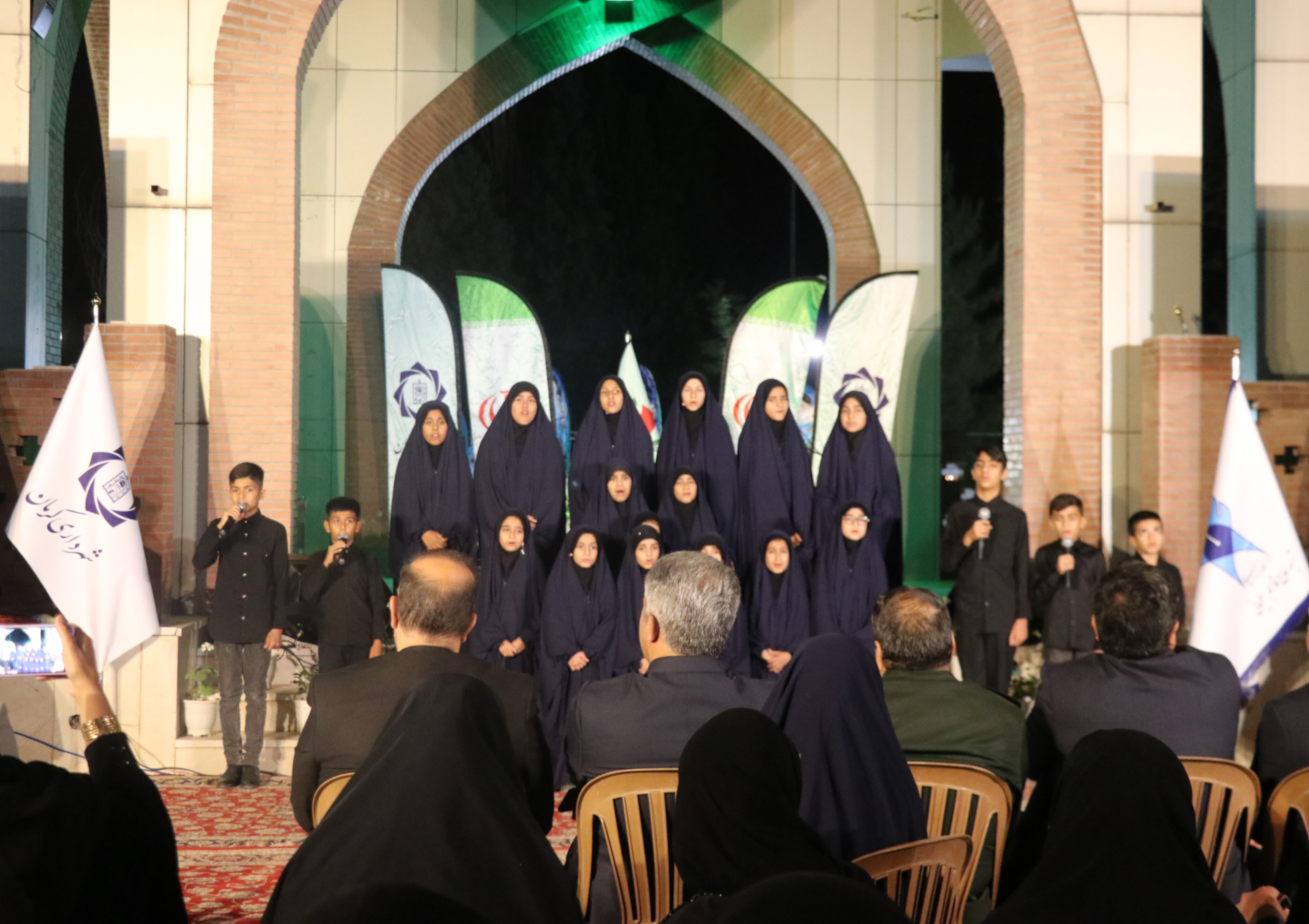 شهید رئیسی همانند شهید سلیمانی یک الگوی تمام‌عیار است