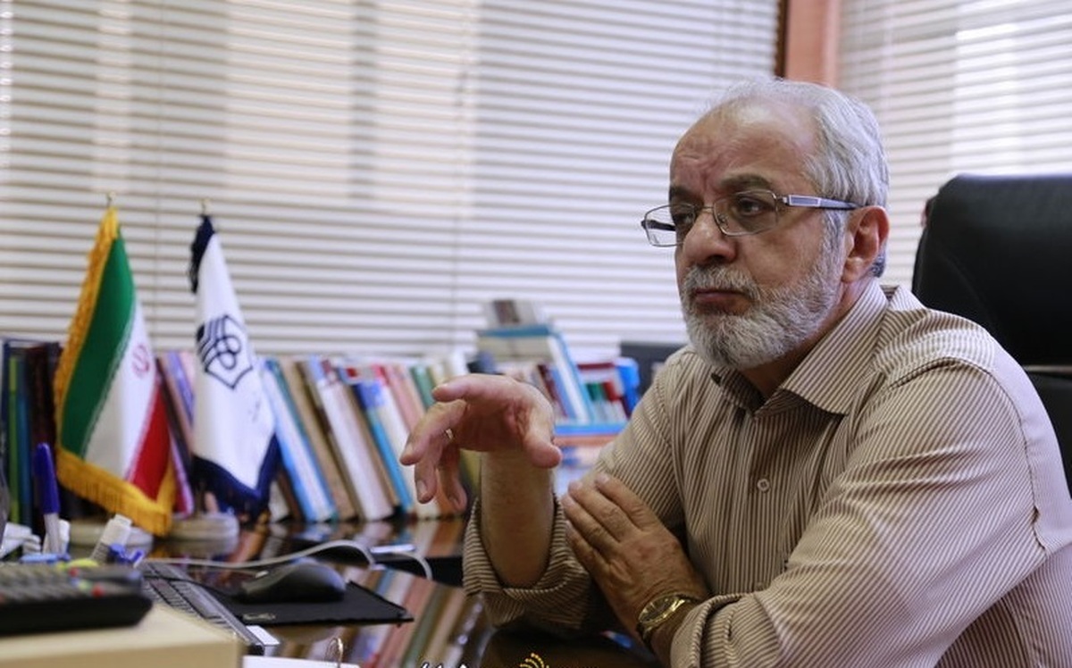 به جنبه‌های معنوی سینمای دفاع مقدس بیشتر بپردازیم  تفاوت تک‌تیرانداز آمریکایی و ایرانی