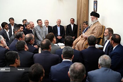دیدار وزیر کشور و استانداران با رهبر معظم انقلاب