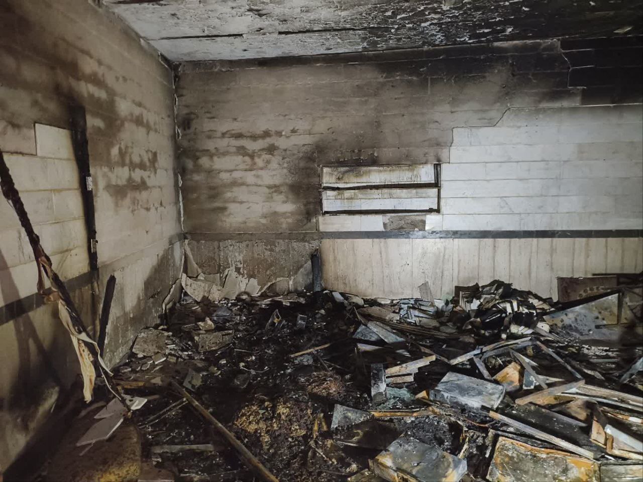 مسجد جامع امام سجاد(ع) تهران در آتش سوخت+ تصاویر