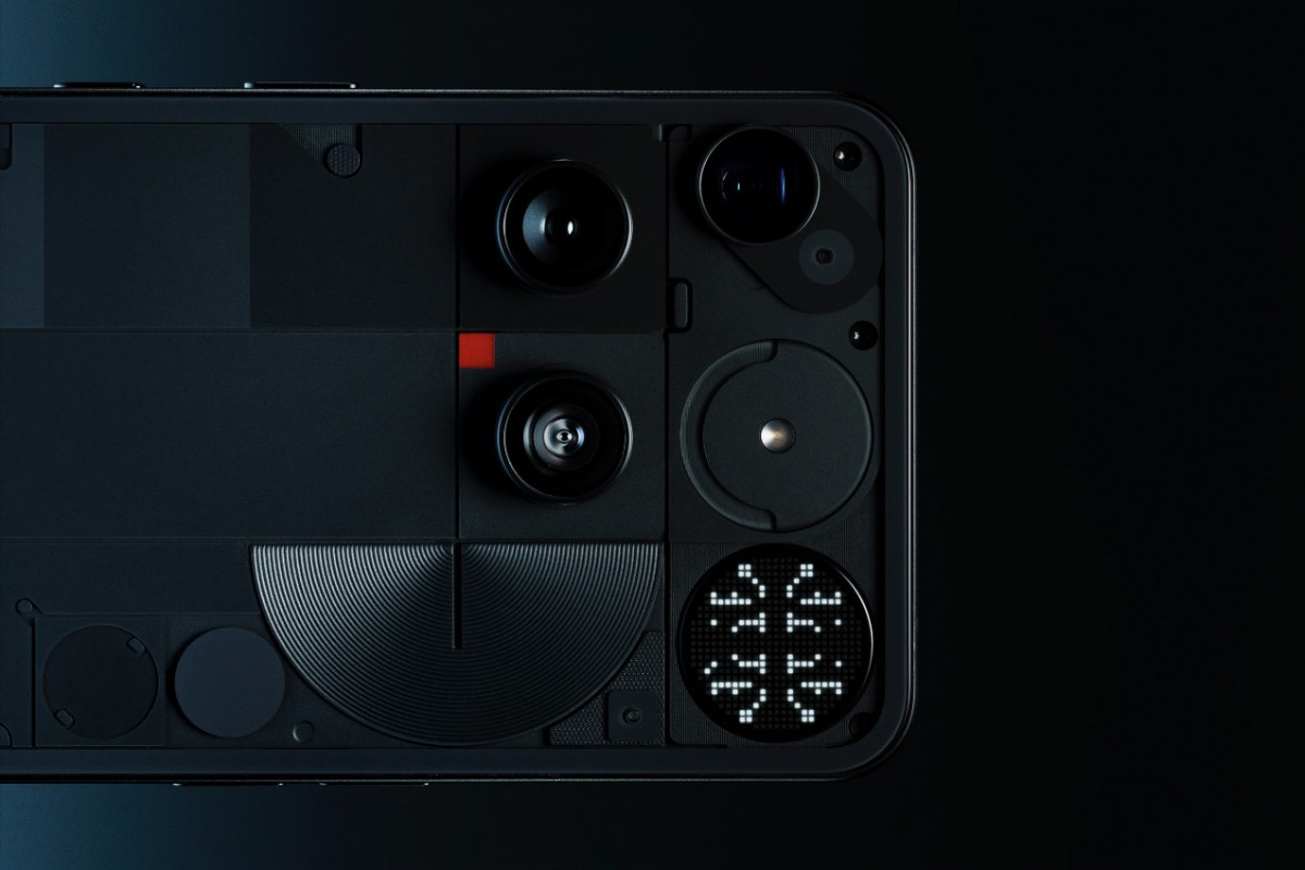 گوشی ناتینگ فون ۳ با نمایشگر جدید و دوربین سه‌گانه معرفی شد + فیلم