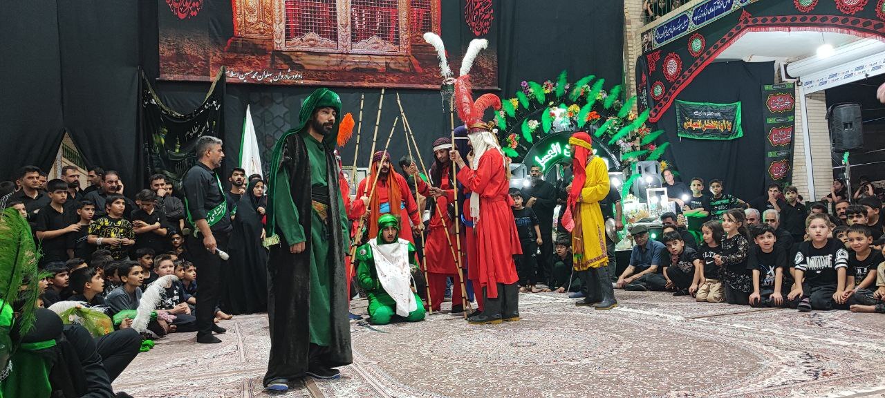 فرصتی برای بروز توانمندی&zwnj;های هنرمندان دارای معلولیت/ ترکیب سنت عاشورایی با نگاه اجتماعی