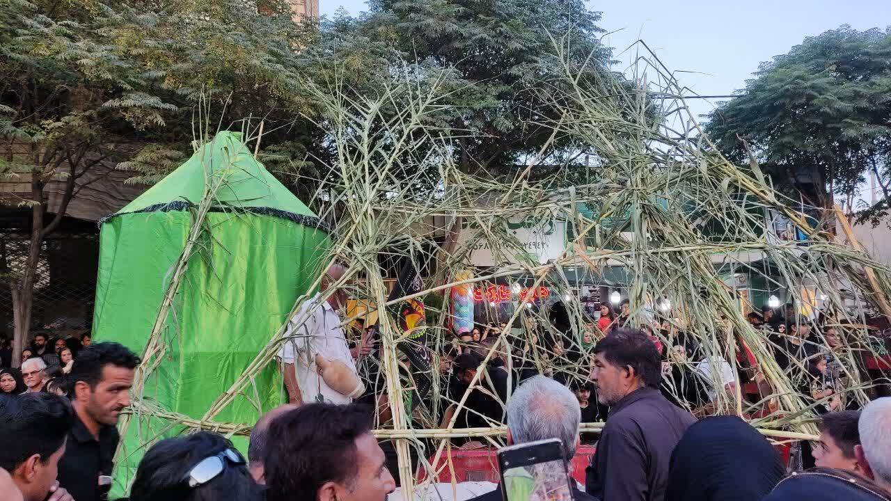 سفری به عمق تاریخ عاشورا و سنتهای مذهبی ایران؛ نجوای عشق و ایمان در نخلگردانی ۲۰۰ ساله فدافن سفری به عمق تاریخ عاشورا و سنتهای مذهبی ایران؛ نجوای عشق و ایمان در نخلگردانی ۲۰۰ ساله فدافن