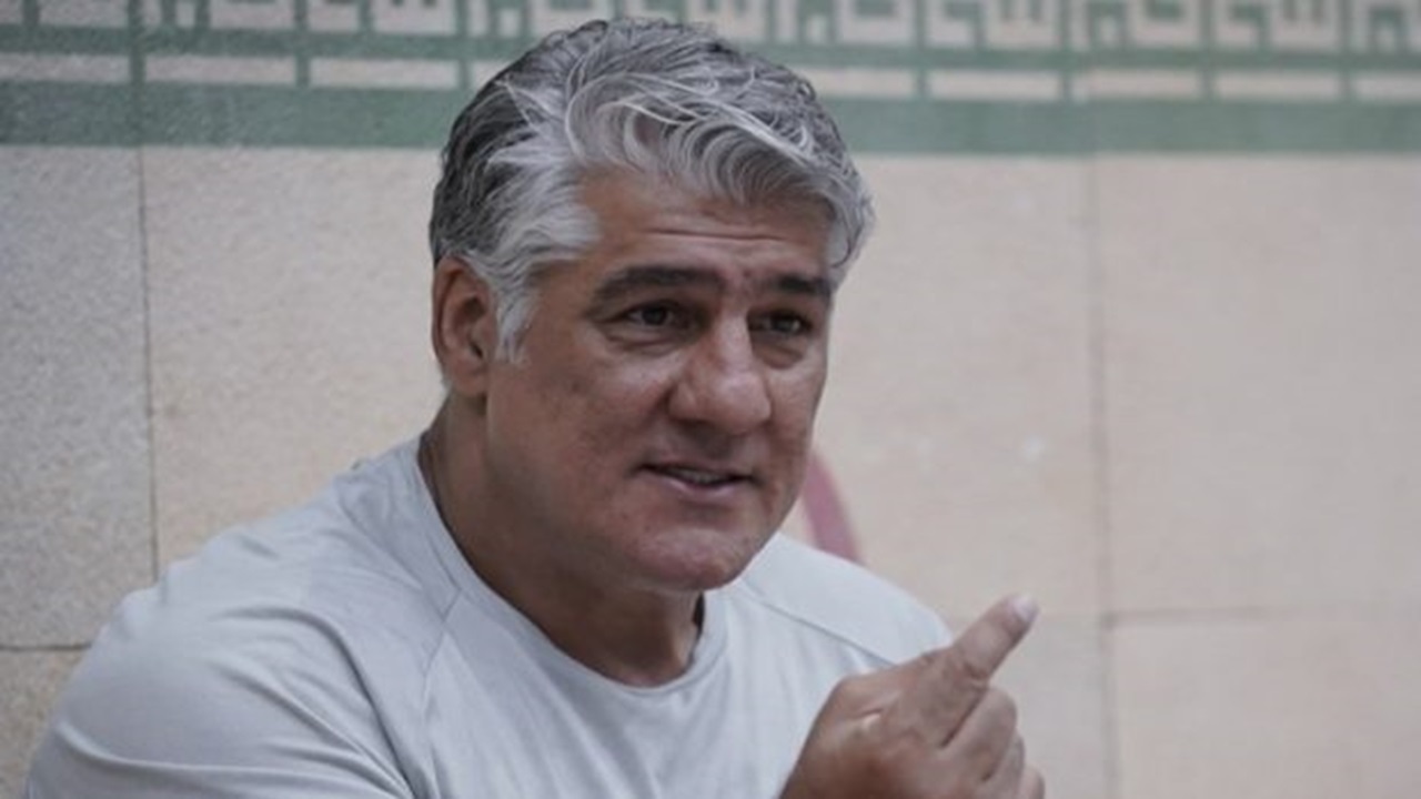 حیدری خطاب به معصومی: بمان و سنگ را بردار! /نتیجه نگیری در فرودگاه آب دستت نمیدهند حیدری خطاب به معصومی: بمان و سنگ را بردار! /نتیجه نگیری در فرودگاه آب دستت نمیدهند