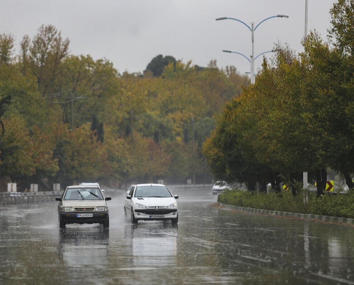 بارش باران در محور فیروزکوه و تردد روان در سایر محورها