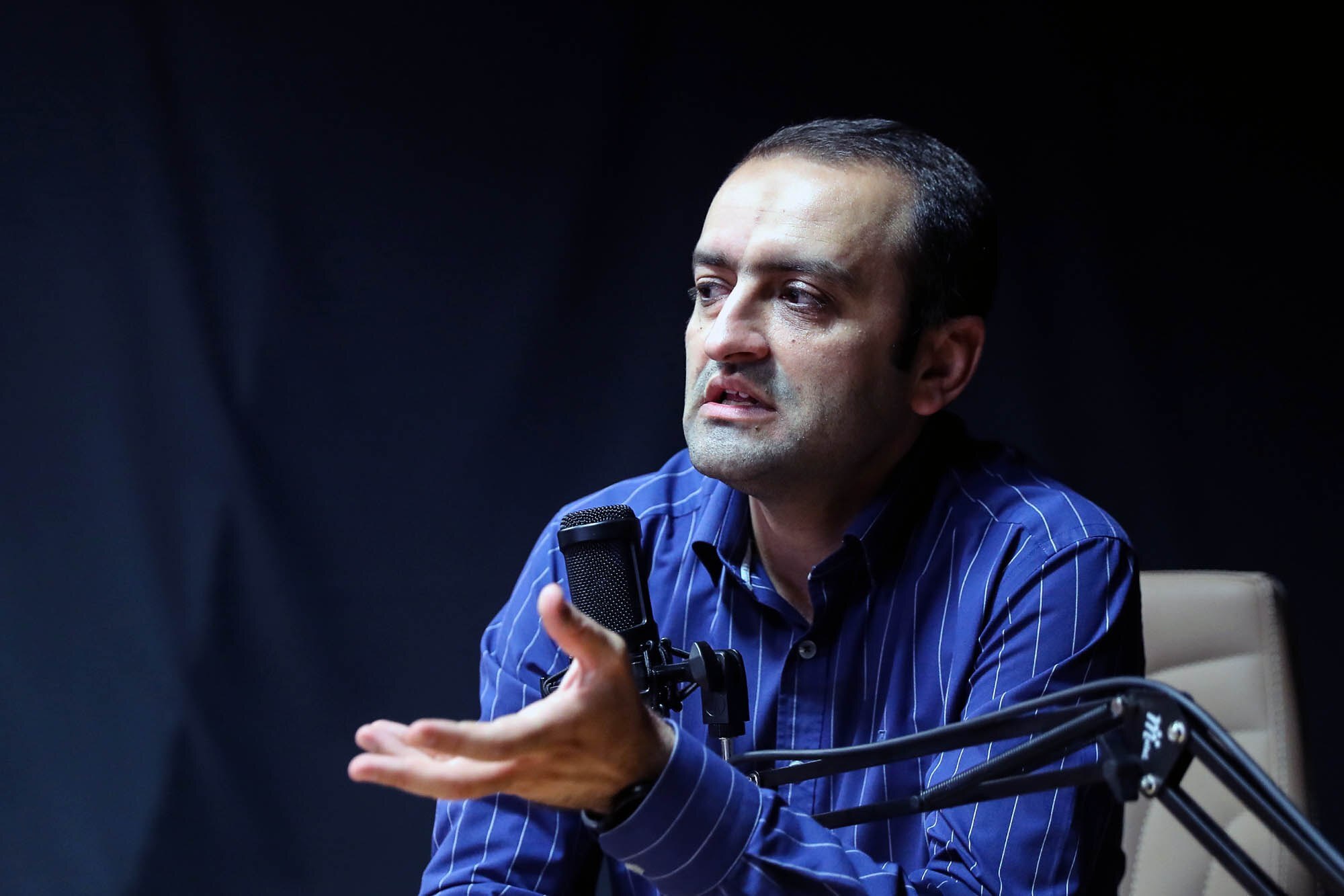 دکتر محمد امین حرمشاهی دکتر محمد امین حرمشاهی استاد دانشگاه علوم پزشکی ایران