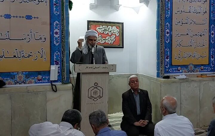 هشدار ائمه جمعه به مسئولان؛ راهبرد «ایران قوی» در دوری از آمریکاست