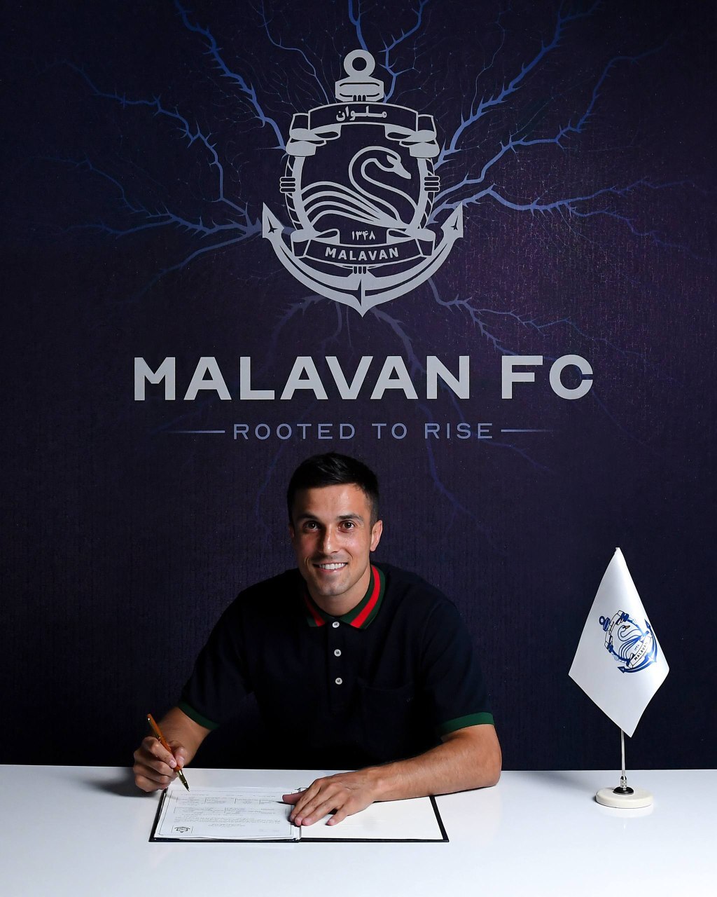 آشوری اولین خرید ملوان در فصل جدید لقب گرفت