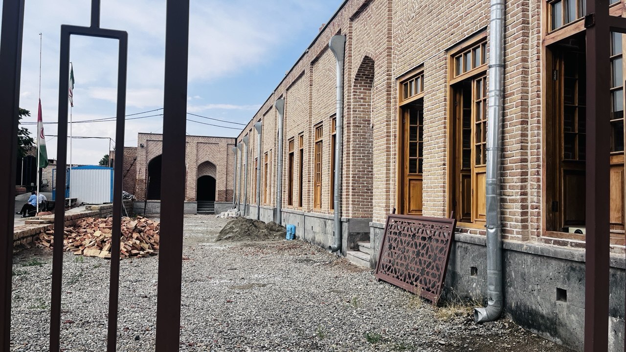 مسجدی بر گسل تاریخ؛ روایت مسجد جامع ارومیه و جستوجوی رازهای زیر محراب مسجدی بر گسل تاریخ؛ روایت مسجد جامع ارومیه و جستوجوی رازهای زیر محراب