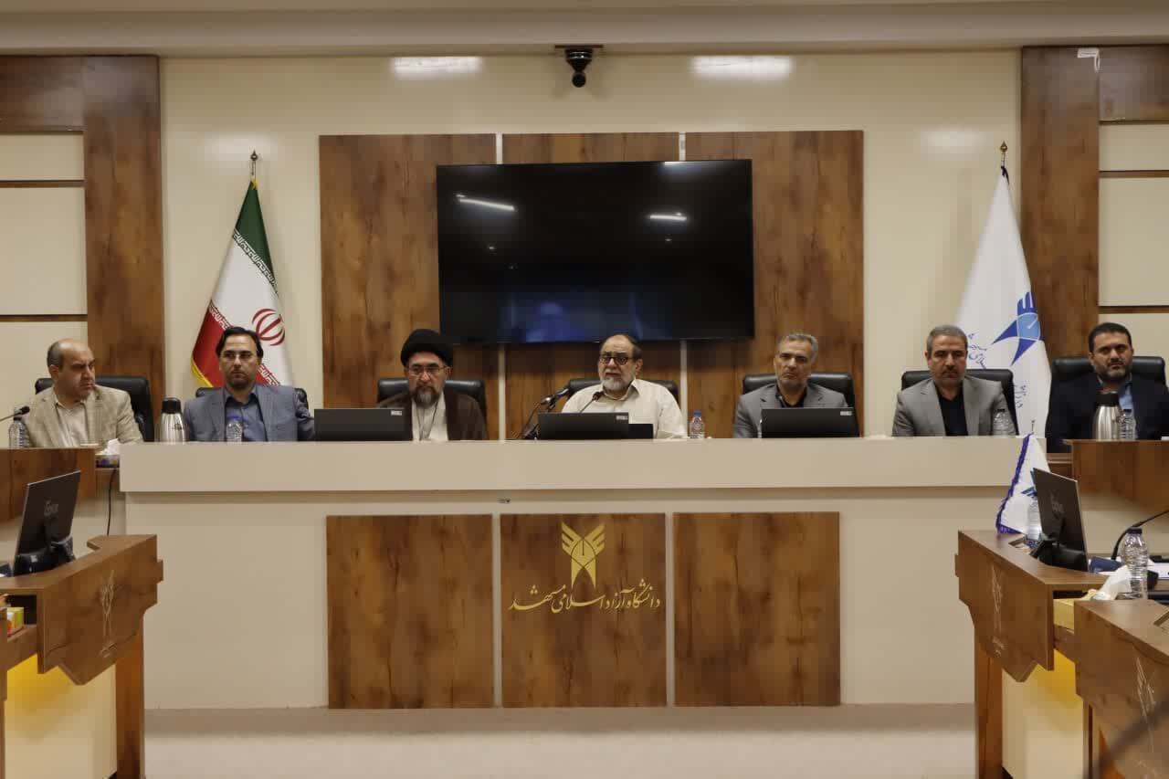 رحیم‌پور ازغدی: در جنگ ۱۲ روزه دنیا مقابل ما بود؛ آمریکا و اسرائیل را کتک زدیم