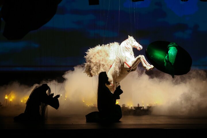 اُپرای عروسکی «عاشورا»؛ مرثیهای آیینی بر بوم تئاتر ایران اُپرای عروسکی «عاشورا»؛ مرثیهای آیینی بر بوم تئاتر ایران