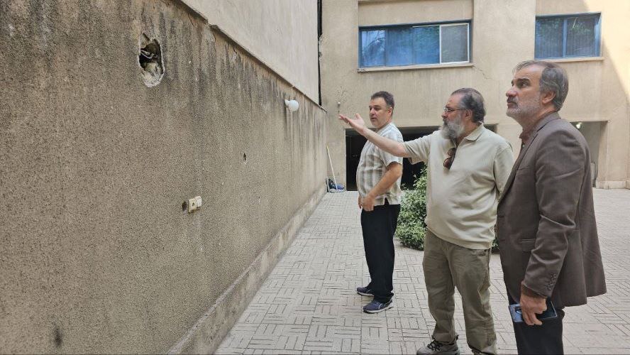 بازدید مدیران سینمایی از سینماگران آسیب‌دیده