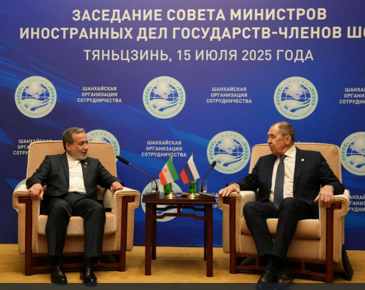 نشست شانگهای| عراقچی با لاوروف دیدار و رایزنی کرد