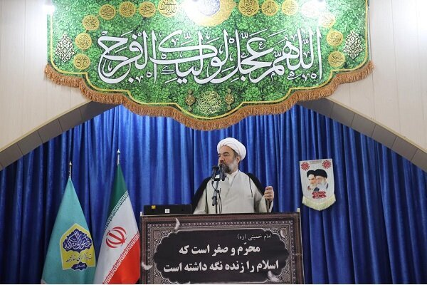 هشدار ائمه جمعه کشور به مسئولان؛ فریب لبخندهای دیپلماتیک را نخورید