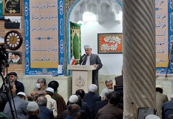 هشدار ائمه جمعه کشور به مسئولان؛ فریب لبخندهای دیپلماتیک را نخورید