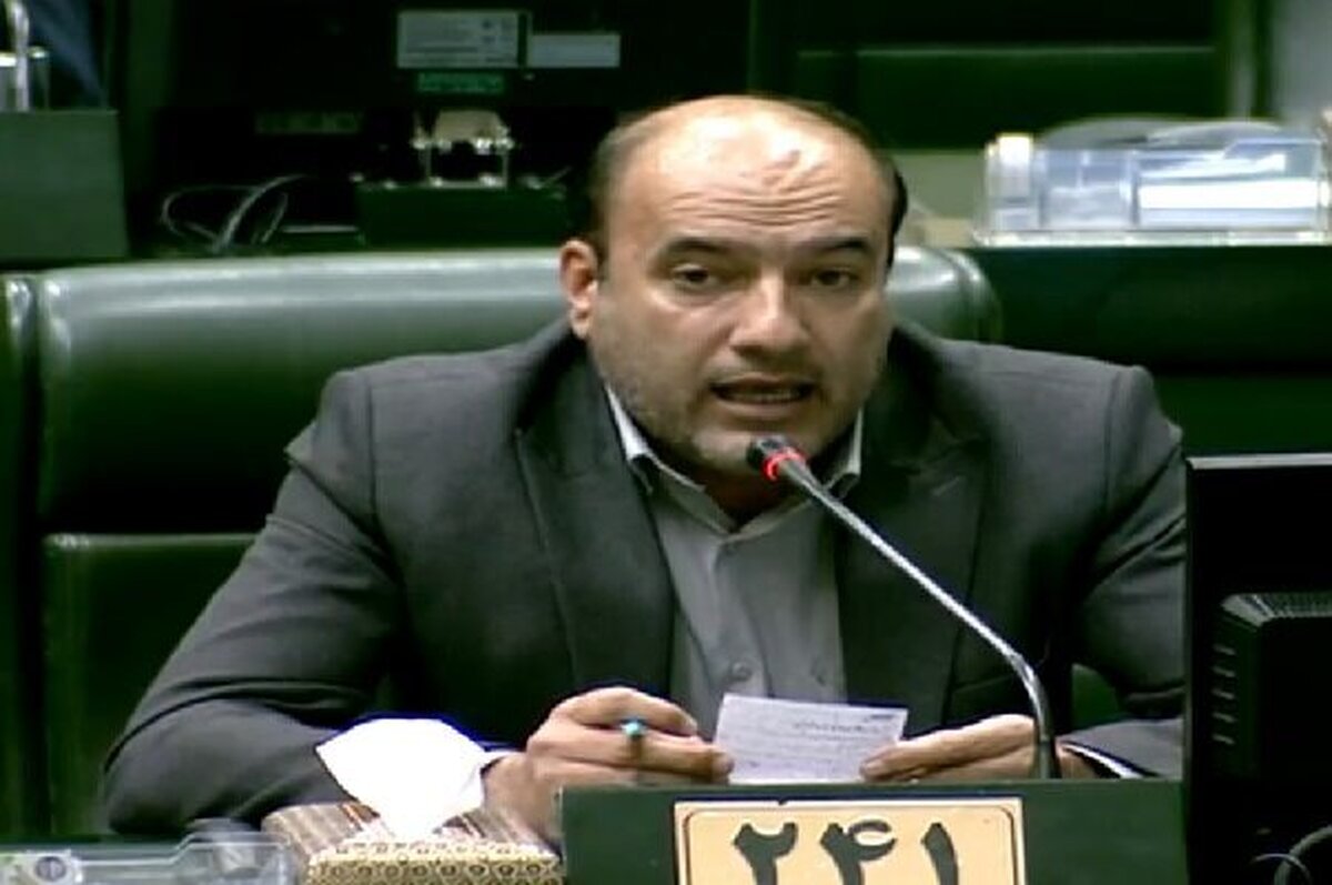 نثاری: خسارت‌دیدگان حملات اسرائیل نباید درگیر کاغذبازی شوند