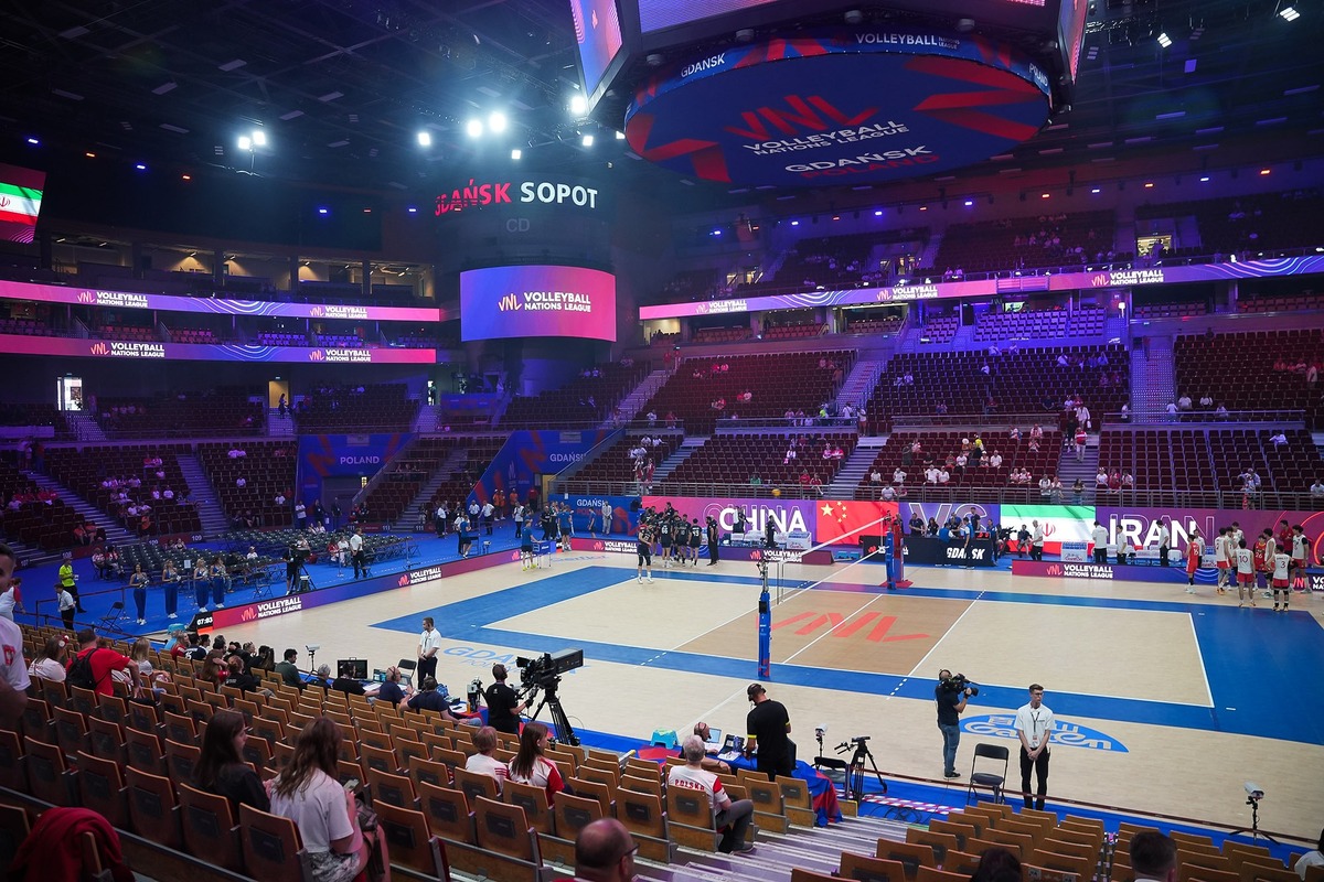 لیگ ملت‌های والیبال | اسلوونی اجازه صعود به ایران را نداد  پایان کار برای شاگردان پیاتزا با شکست صربستان