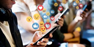 نقش لایک و فالوئر در احساس ارزشمندی و هویت