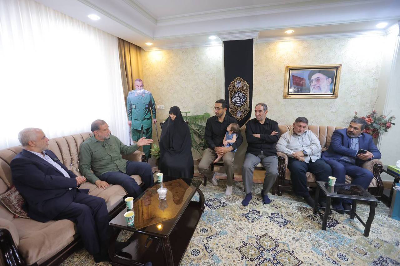 درک بهتر مردم از سیره شهدا با روایتگری درست/تاکید بر جهاد فرهنگی درک بهتر مردم از سیره شهدا با روایتگری درست/تاکید بر جهاد فرهنگی