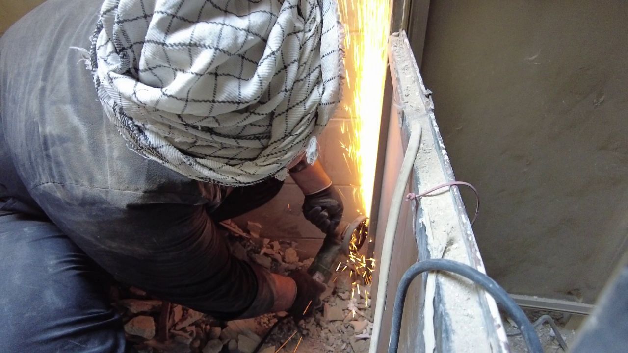 روایت یک حضور بی‌ادعا در قلب تهران موشک خورده/ از منبر تا معبر آوار؛ روایت طلابی که در تهران رویت شدند/ جایی که موشک افتاد «ایمان» سبز شد