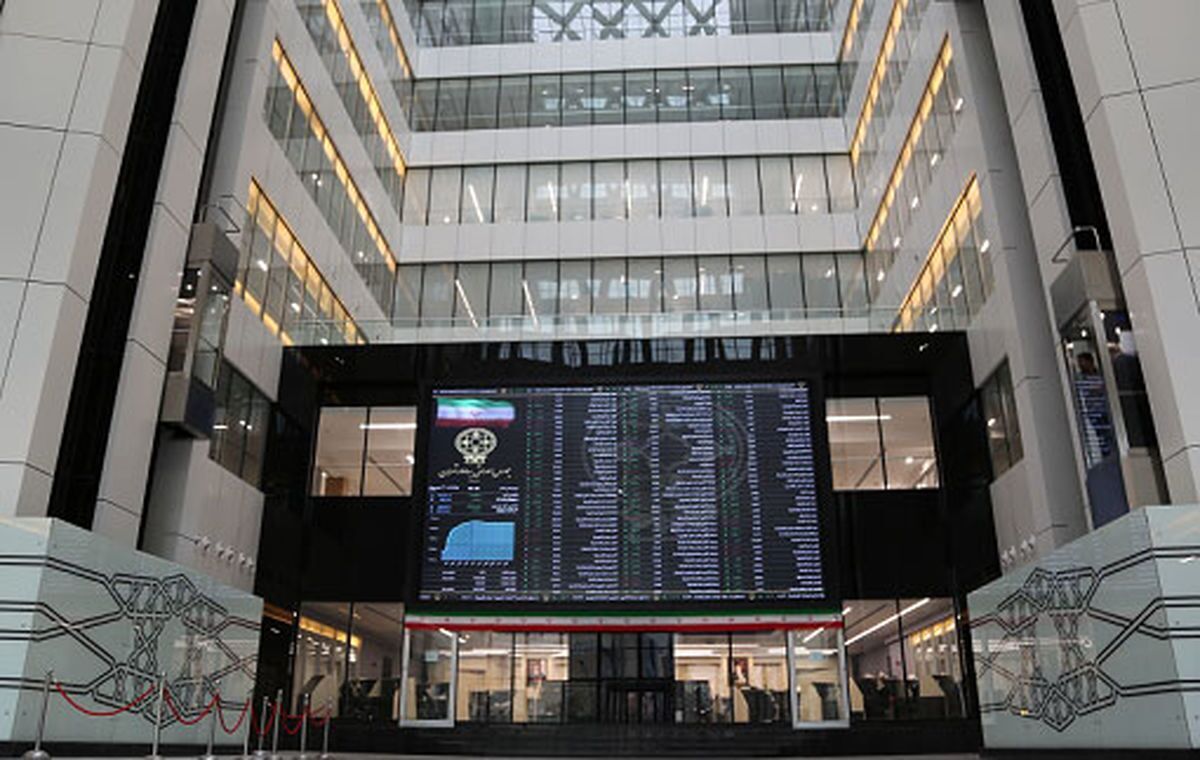 تصمیم نهایی درباره بازگشایی بورس تا عصر جمعه اعلام می‌شود